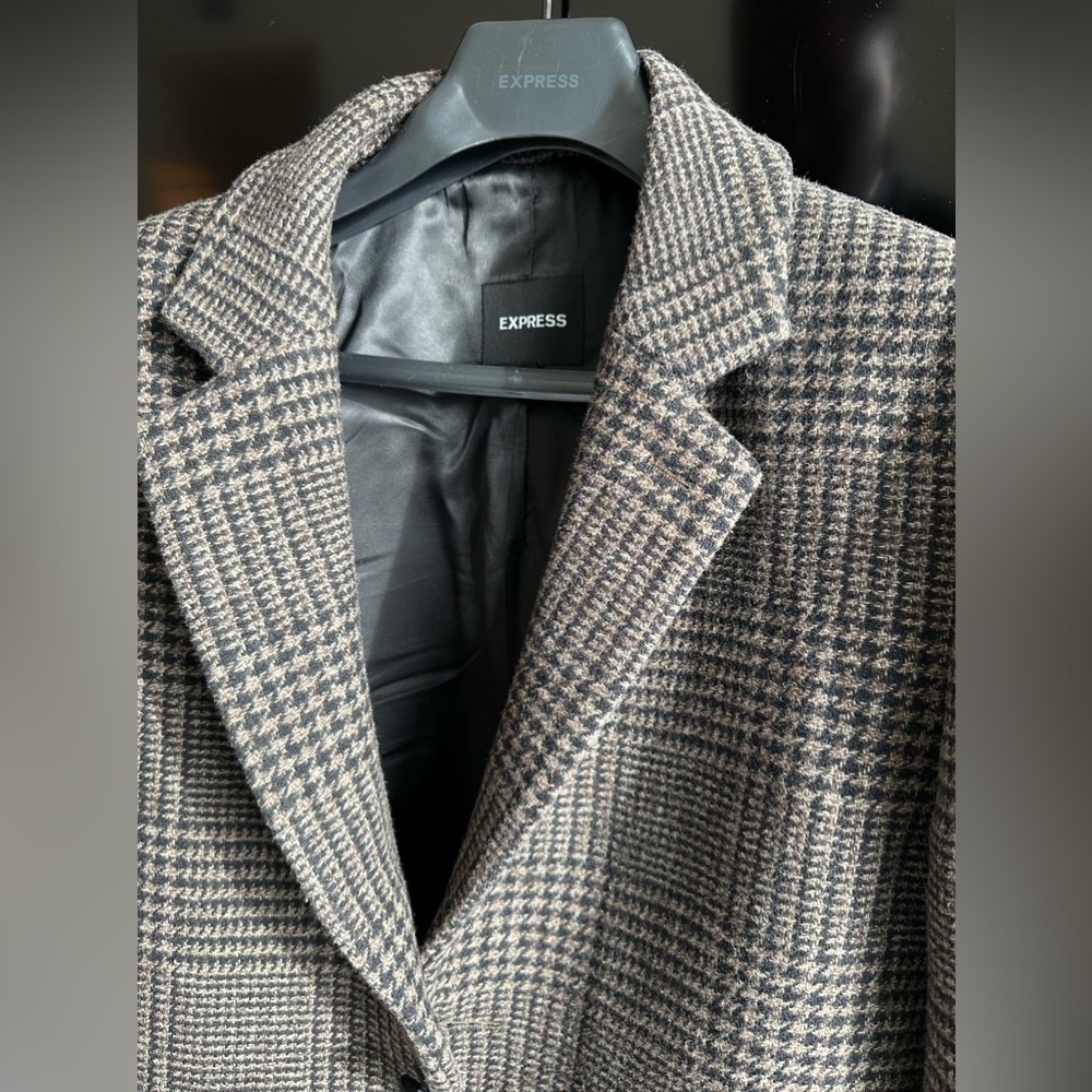 Express Topcoat - Picture 3 of 5
